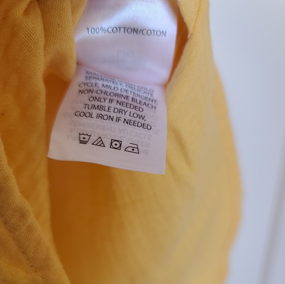 Kenneth Cole Reaction Button-up Blouse, Large, Yellow - Picture 6 of 10